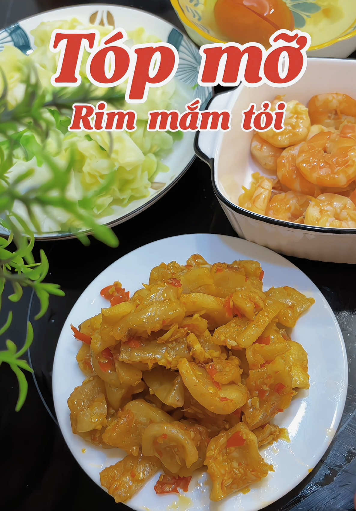 +1 máy hay nhõng nhẽo nhưng chịu khó nấu cơm 🤣🤣 Nay có tóp mỡ rim mắm tỏi đưa cơm cực lun! #comnha ##topmorimmamtoi #mamcomgiadinh #mamcomhangngay #toinayangi #cooking #venhaancom 