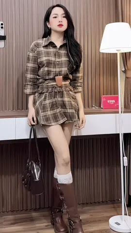 Sét Váy Kẻ Nâu Sét Rời Áo Form croptop Kèm Chân Váy Xoè #setvayao #setvaytieuthu #setvayxinh #thoitrangnu #xuhuong 