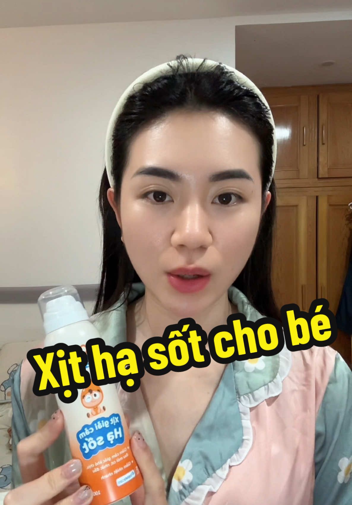 Tại sao chúng ta k tìm cách làm em bé mình dễ chịu hơn khi sốt #embedangyeu #mẹ #bimsua #bimsuasausinh 