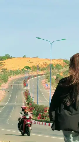 #CapCut #phanthiet #trending #nhachaymoingay cũng theo trend mà hơi lạ ạ 🤭🤣🤣🤣