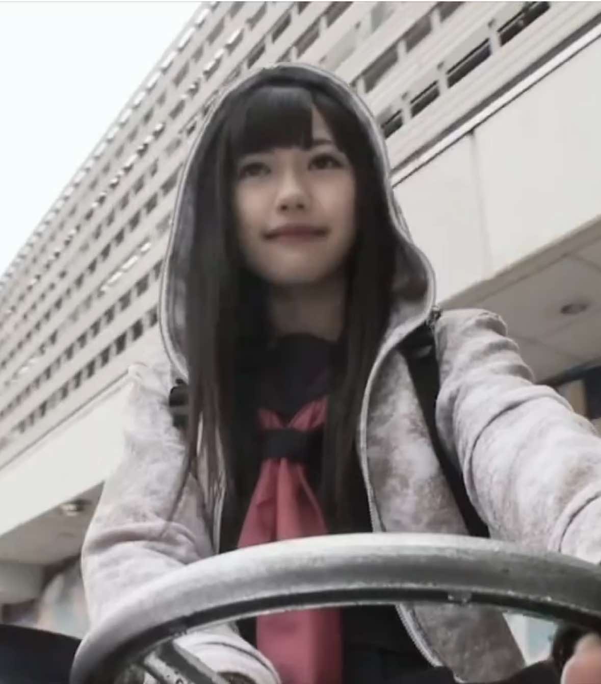 メンバーからもファンからも人気高かったまゆゆのネズミ役🐭💕ほんまにドンピシャやった!!カラバリ豊富なフードとティンバーが特徴的で、この影響でフード被って風船ガム膨らませたりしてたの懐かしい😂✨ #akb48 #マジすか学園 #ネズミ役 #渡辺麻友 #まゆゆ #おすすめ #のびろ #いいね #fyp #fypシ #fyppppppppppppppppppppppp 