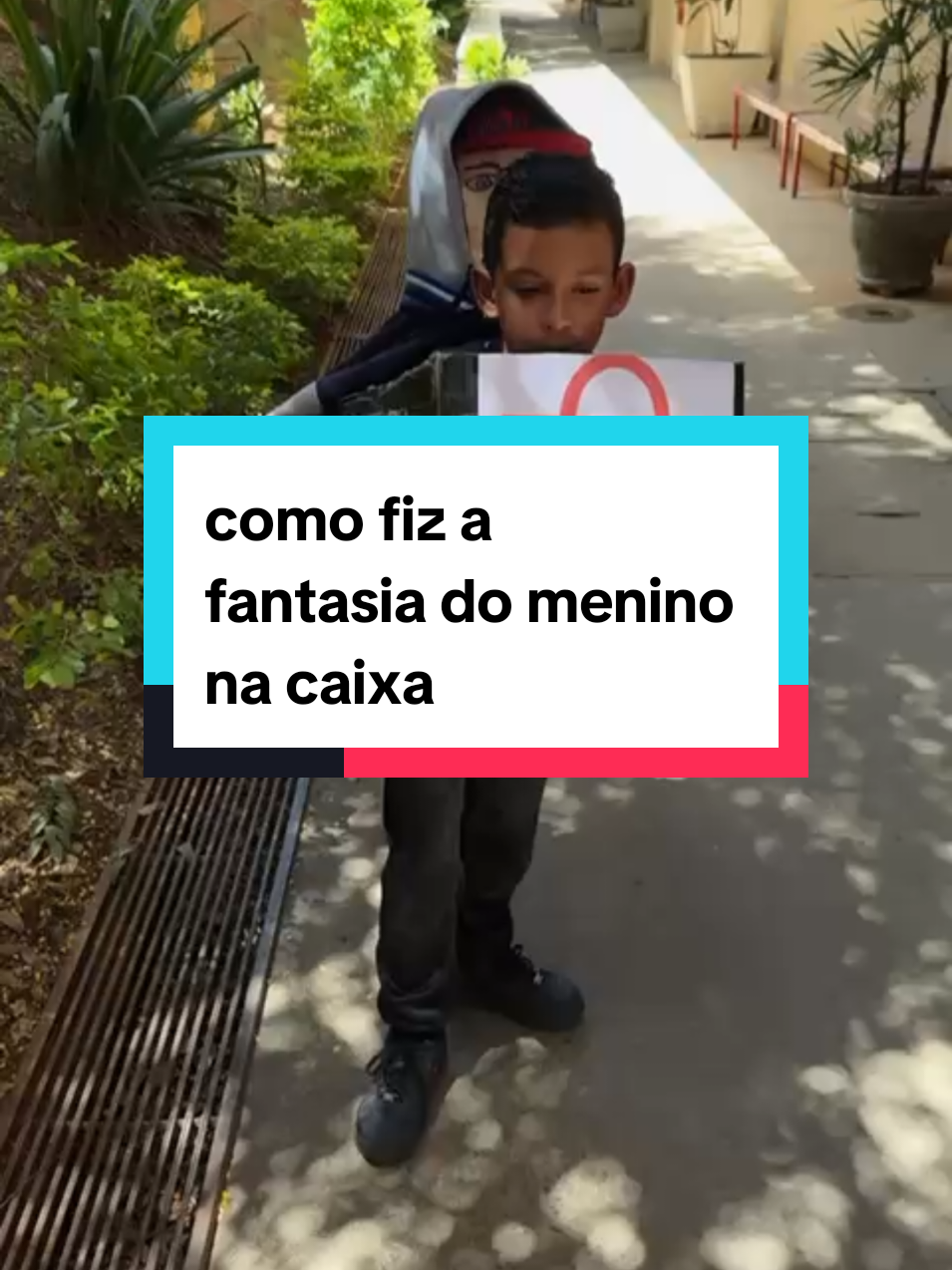 A responder a @lety_souzaa456como fiz a fantasia 