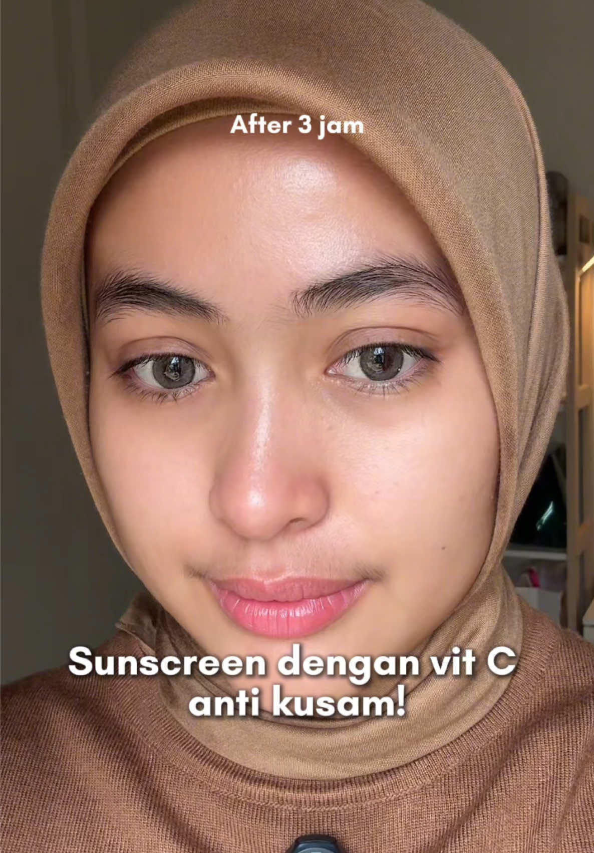setelah improved formulaa makin baguss ajaa ini sunscreen! Harganyaa juga affordablee ga buat boncoss🫶🏻😝 #WardahSunscreen #SunscreenSejutaUmat #SunscreenPemula #SunscreenSemuaOrang  #wardahessentialsunscreen @Wardah Beauty Official 