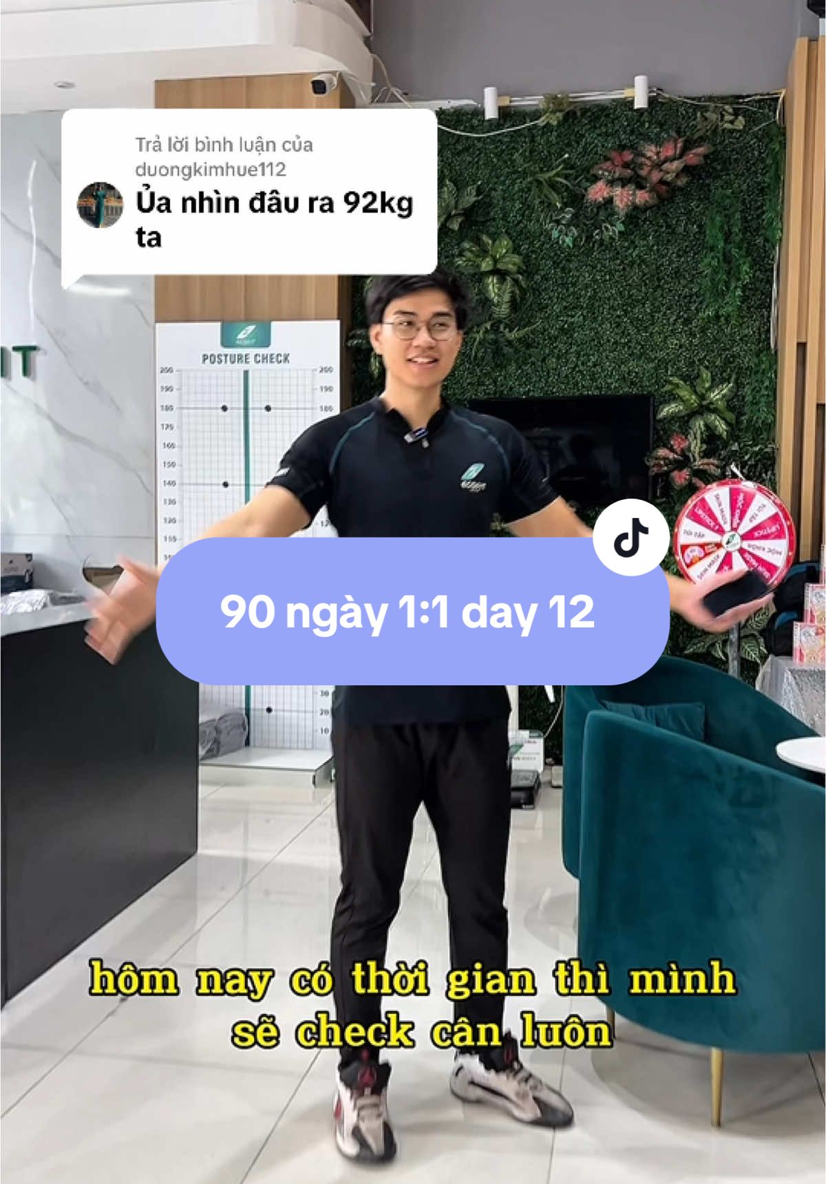 Trả lời @duongkimhue112 đây nha, tui check cân lun nè #gianggc #healthy #thamhutcalo #ancungtiktok #eatclean #eatclean day 12