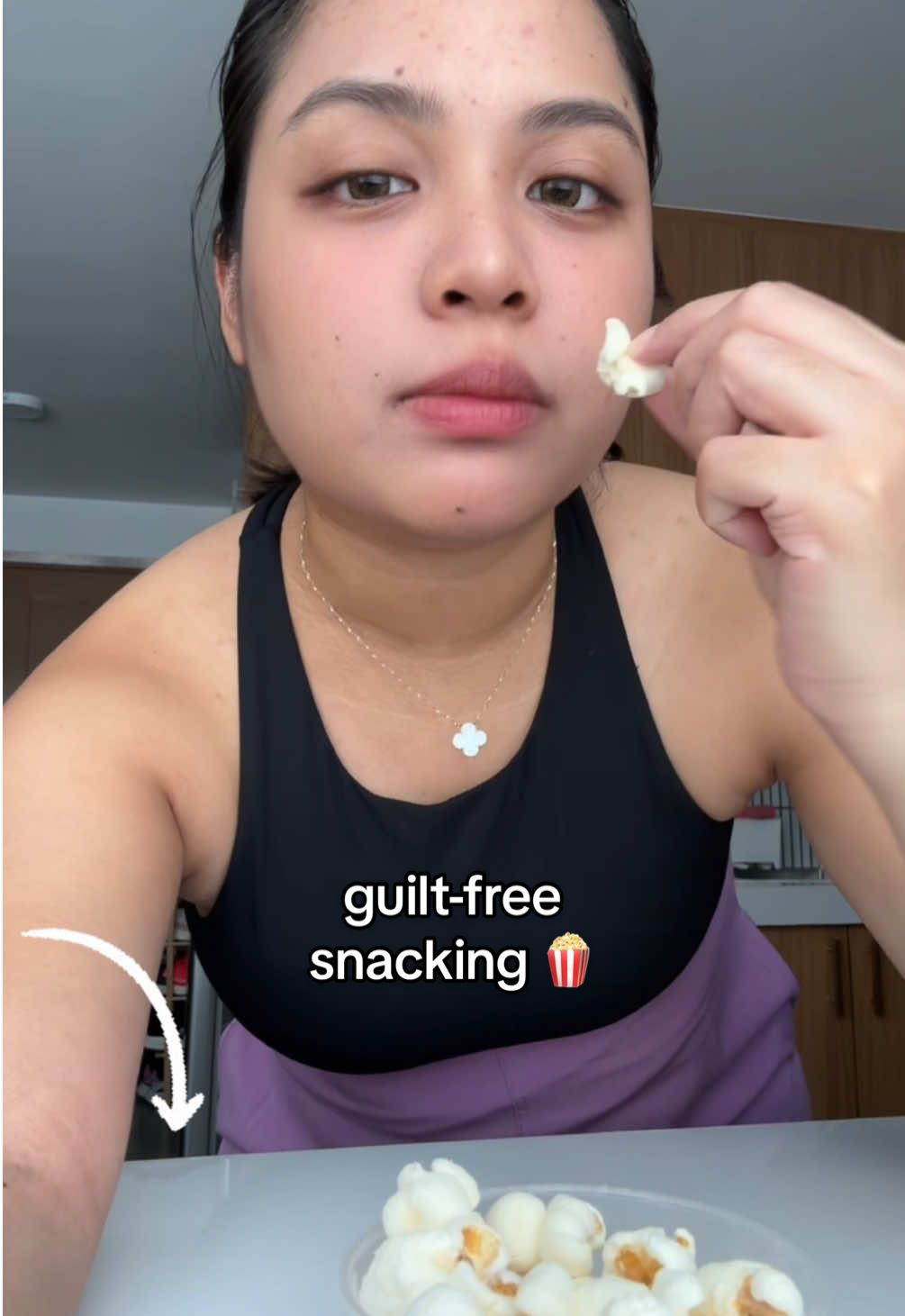 70 calories lang for one cup of white cheddar popcorn? Perfect sa may need ng low calorie snack #snack #snacks #whitecheddarpopcorn #smartfoodpopcorn #popcorn #caloriecounting #lowcaloriesnack 