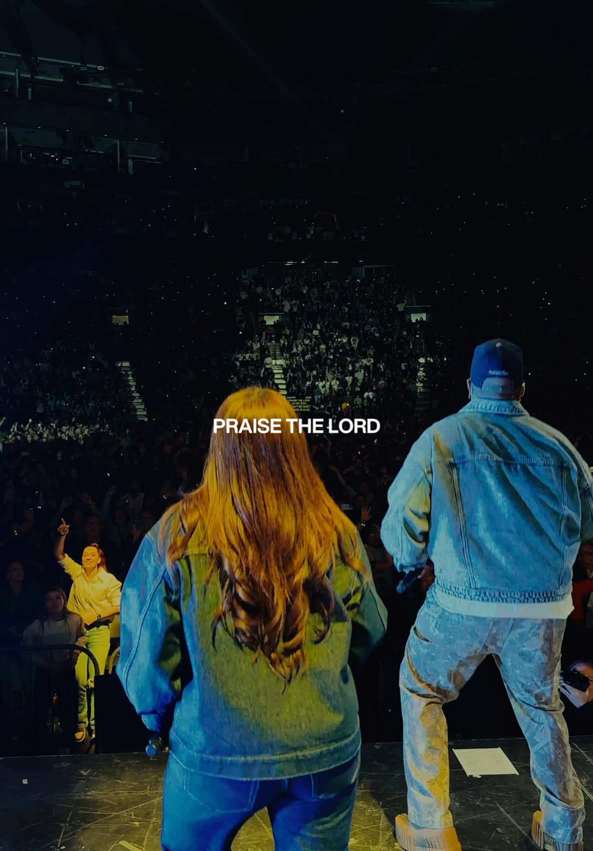 TORONTO… You came ready to praise last night!! 