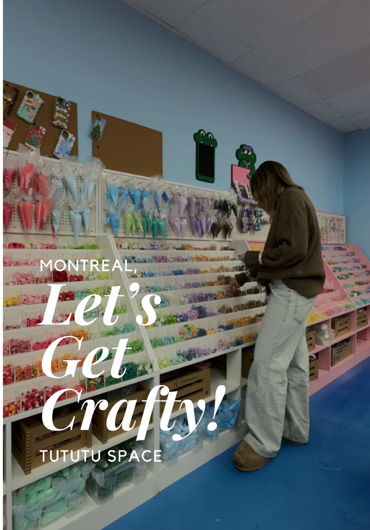 Mon téléphone méritait mieux, donc je l'ai amené au @TututuSpace pour un makeover 🩷💚 💵35$ pour 2h 📍1849 Sainte-Catherine O, Montreal - création de bougie - création de bijoux en argent 925 - tufting - fluid bear painting - et plus encore! . . . . . . . #phonecasecustomization #tututuspace @Tututuspace #tufting #candlemaking #montrealactivities #crafting activités montreal activities workshop crafting DIY atelier créatif