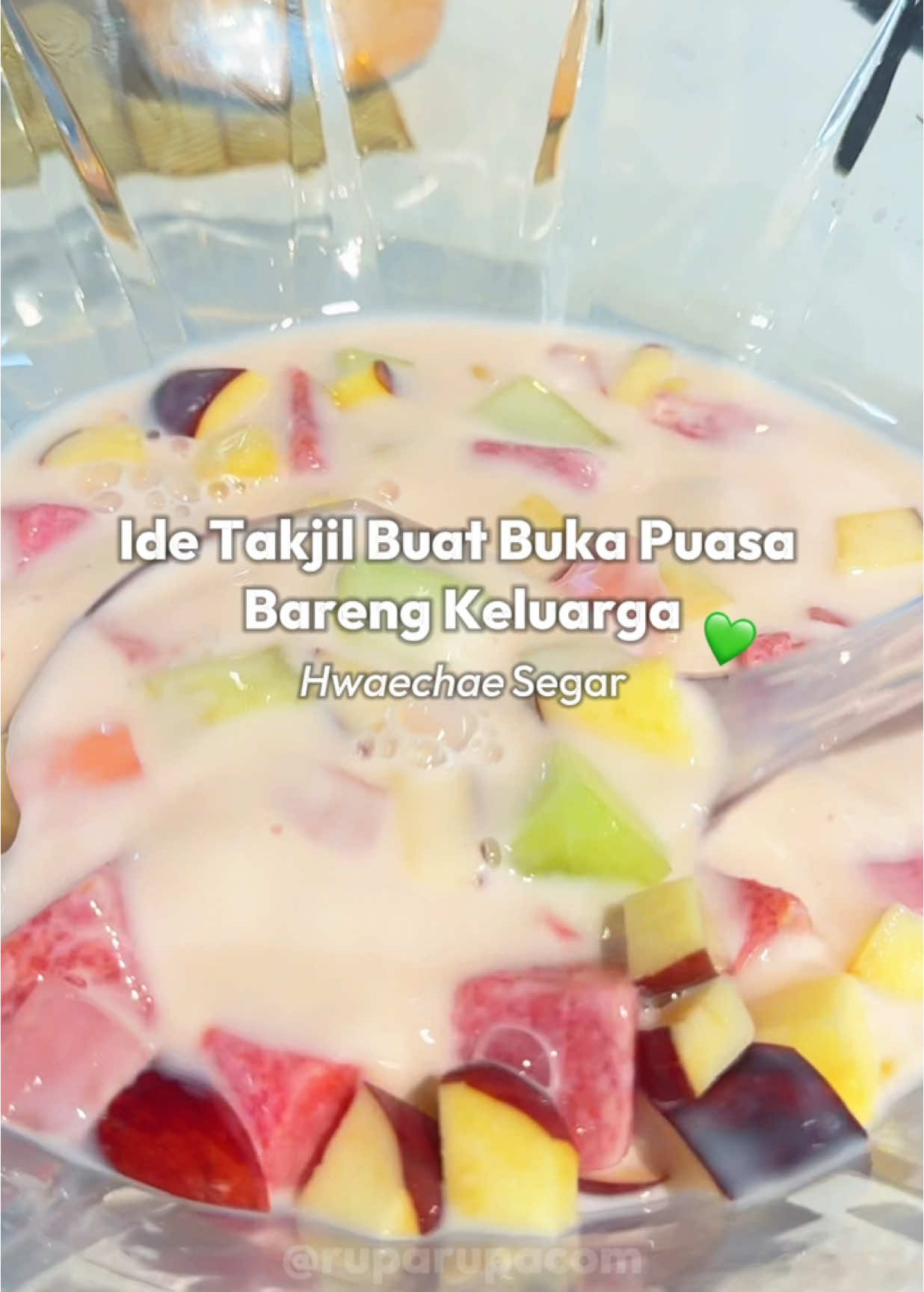 Resep Hwachae Segar yang pas banget buat takjil berbuka bareng keluarga✨😍 Kamu mau di spill resep takjil apa lagi nih?👀 Komen ya!🥰 #ruparupa #ruparupacom #BikinBeres #MenuTakjil #TakjilBukaPuasa #KeperluanRamadan #ResepTakjil #foryou #fyp 