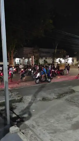 tauran lampu merah simpang haru #poldasumbar #infosumbar #tauran #simpangharupadang #padang #minang #sumbar  @poldasumbar  @polrestapadang  @timklewangpadang  @infopadang_  @pdg24jam 