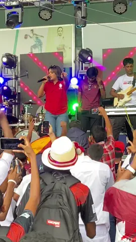 Hana onstage 🫶 #hana #hanashafa #bom #ananda #nalanda #maroons #fyp #foryou #trending #goviral 