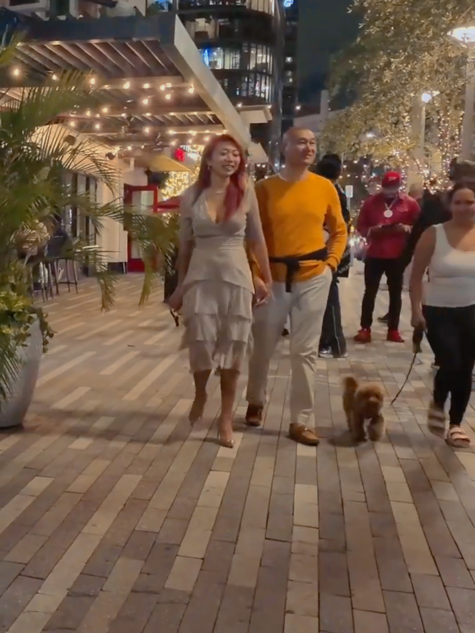 Manchester city night life😍😍😍#manchestercity #fun #😍😍😍😍 #uktiktok #beauty #london #nightlife #street #walk #walking #england #❤ #🌺 #liverpool #flypシ #nightlife #party #StreetStyle 