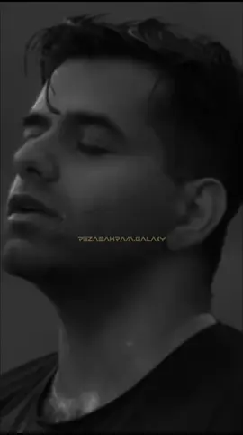 پس از تو این من دیوانه شد و این خانه، دیوانه خانه از من گریه ماند و از ✨ ______________________  #rezabahram #reza_bahram #music #concert #رضابهرام #رضا_بهرام #خواننده #موزیک 