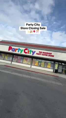 Have you checked out your local Party City yet to see the discounts for their store closing sale?! #storeclosing #storeclosingsale #liquidation #sale 