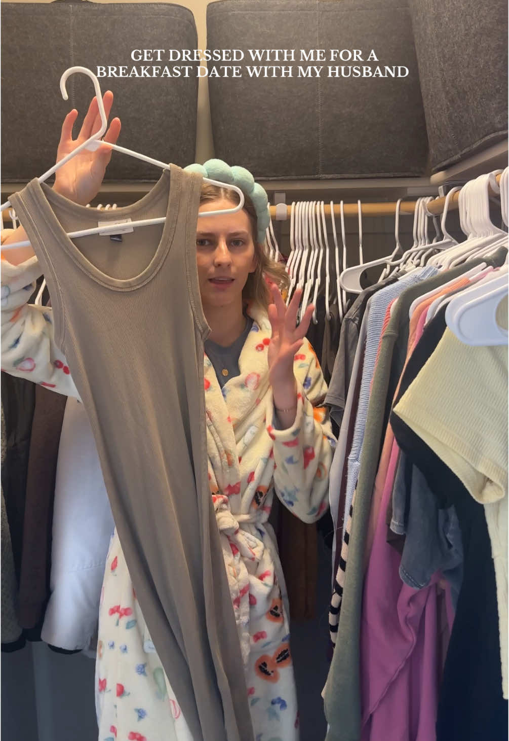 definitely need to tan tonight! #getdressedwithme #grwm #breakfastdate #OOTD 