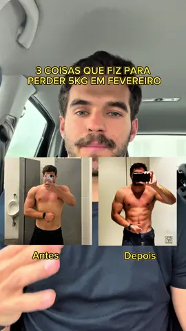 Fiz um cut em fevereiro e perdi 5kg, passando de 88kg para 83kg.  Mantive tudo simples e foquei-me no essencial: Défice calórico: Comi menos do que gastava, sem cortar grupos alimentares ou seguir dietas malucas. Para ajudar a controlar a fome, apostei em bebidas 0 calorias, que fazem diferença na saciedade sem adicionar calorias. 10.000 passos por dia: Em vez de aumentar o cardio no ginásio, foquei-me em ser mais ativo no dia a dia. Pequenas mudanças, como andar mais, acumulam um grande gasto calórico ao longo do tempo. Treino igual: Mantive a mesma rotina de treino, sem reduzir cargas nem aumentar repetições. O objetivo era preservar massa muscular enquanto perdia peso. No final, não há segredos nem atalhos. O básico funciona sempre.  #fyp #gym #gymtips #weightloss #cut #cutting 