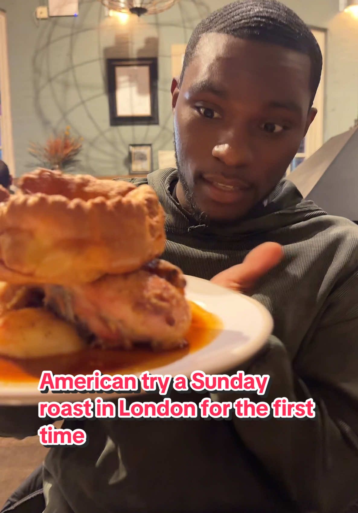 Replying to @Niyah I’m in London and I had to try a Sunday roast for the first time!!! 