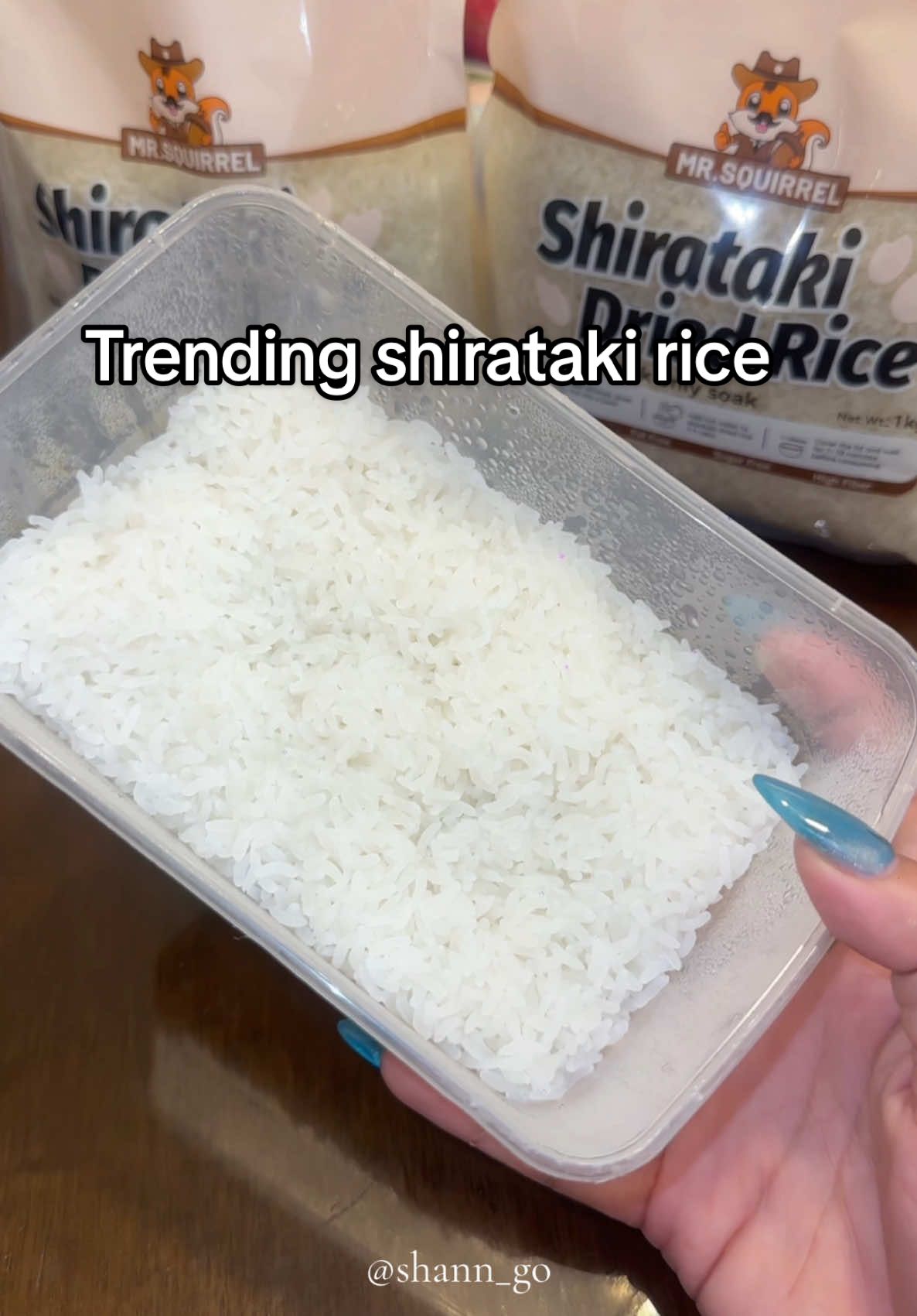 Bagay to sa mga nagdadiet dahil mababa lang ang calories 👌 #shiratakirice #mrsquirrel #msquirrelshiratakirice #rice #trendingrice #caloriedeficit #dietrice 