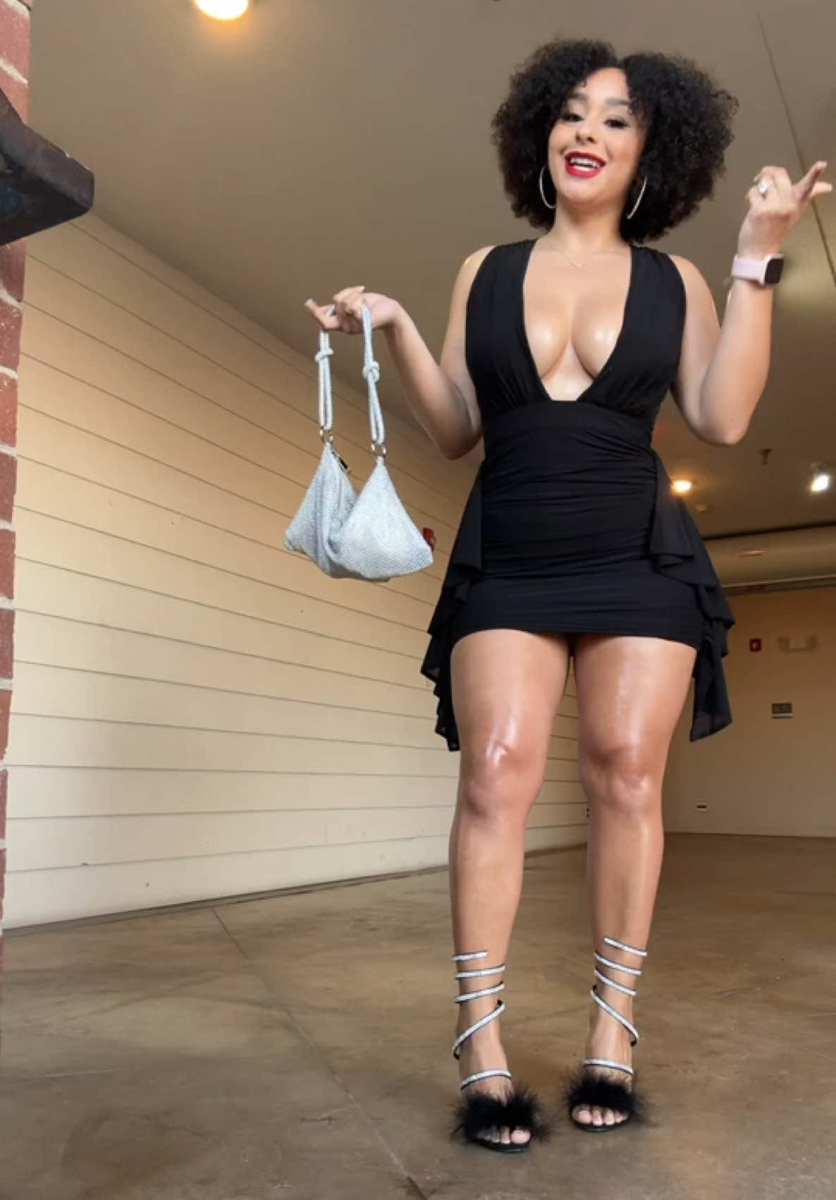 too much @Fashion Nova #fyp #foryou #viral #trending #dance #natural #naturalbaddie 