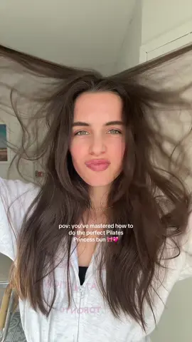 omw to Pilates #pilates #slickback #slickbackbun #hairtutorial #hairstyle #slickupyourlook #fyp #hairtok @Moroccanoil @Color Wow Hair @Gisou @Tangle Teezer US 
