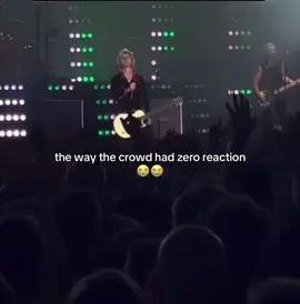 i love him so much help😭😭#greenday #billiejoearmstrong #bands #punkrock #poppunk #90s #y2k #alt #emo #fyp 