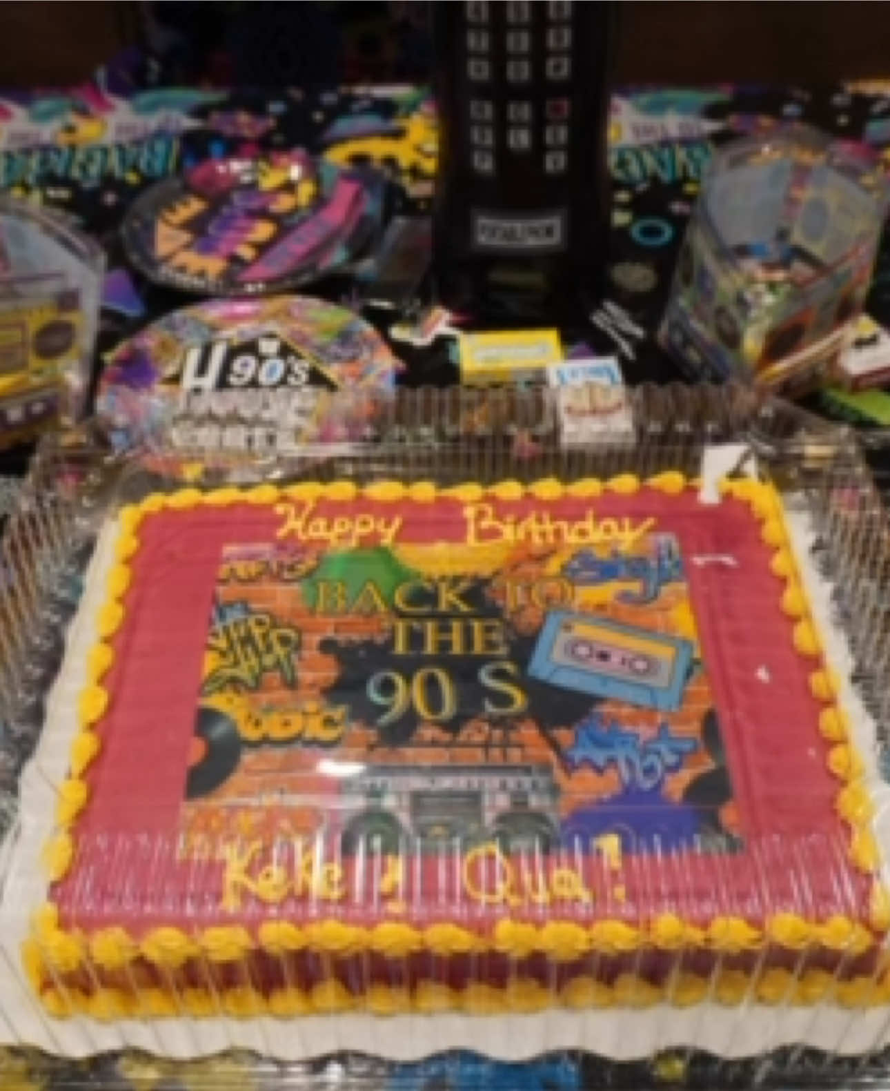 90’s themed party w/ the Famlee🥳❤️ #90sparty #fyp #themepartyideas #family 