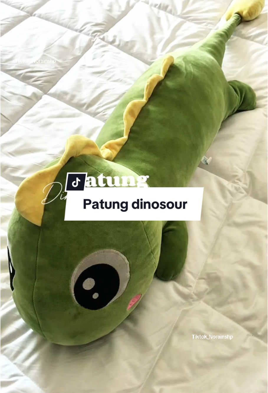 Yg xtau nak blikan ank korg hdiah apa blh belikan patung nie 🥰Patung dinosaur nie sesuai buat bantal peluk sb lembut & gebu🤗 Lagi besar lagi puas hati tau😍 #plushtoy #dinosour #bantaldinosour #patungdinosourmurah #patungdinosourviral #patunggebu #bantalpeluk 