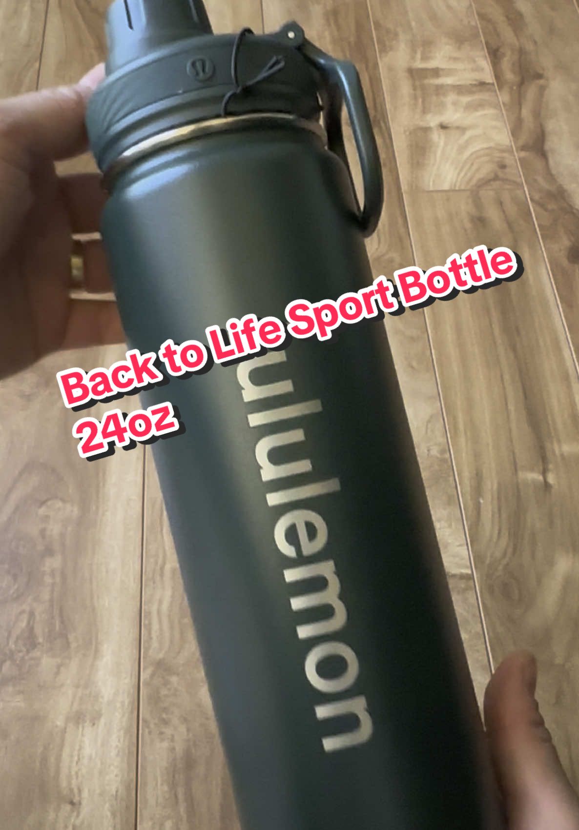 Back to Life Sport Bottle 24oz in color Legacy Green #lululemon #fy 