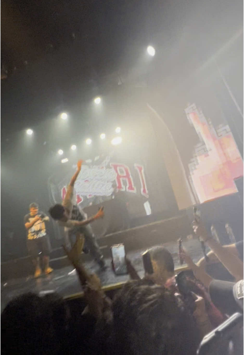 -100000 AURA😬 • • •  #zell #niceto #nicetoclub #fyp #swagerboys #pilf #stiffy #caida 