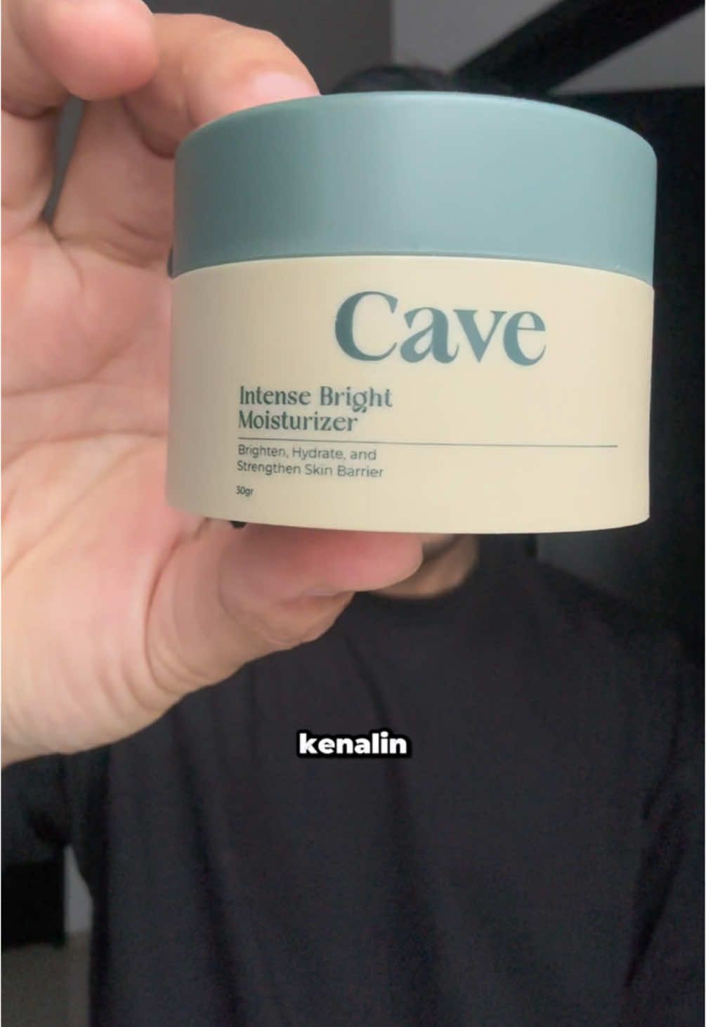 Cave intense Bright Moisturizer @CAVE Men's Grooming  ternyata moisturizer yang ini yang aku butuhin selama ini #moisturizercowok #caveintensebrightmoisturizer #skincarecowok 
