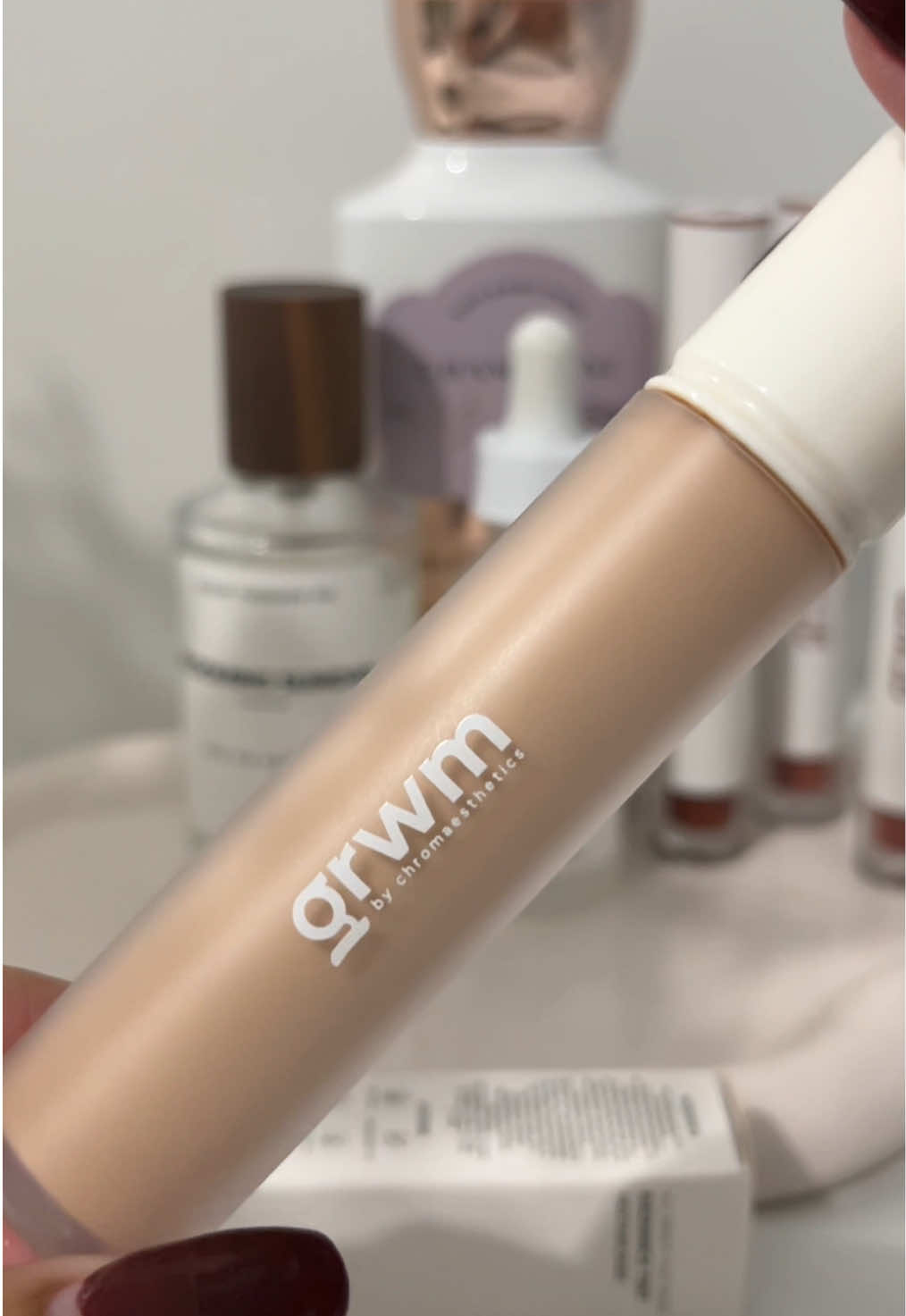 This is the GRWM Radiance Tint Multiuse Base, in the shade Creme ! ˚.🎀༘⋆ A base that is hydrating, moisturizing, help reduce dryness, and can brightens your skin! 🫶🏻  @@GRWM Cosmetics⋆˙⟡ ##creatorsearchinsights##ugc##foryou##foryoupage##explore##explorepage##CapCut##makeuptok##radiancetintmultiusebase##grwm##grwmcosmetics