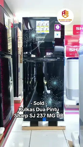 ✨️ Sold ✨ Kulkas Dua Pintu Sharp Type: SJ 237MG DB (187 liter) Daya: 59 Watt 𝗙𝗲𝗹𝗶 𝗕𝗲𝗿𝗸𝗮𝘁 𝗘𝗹𝗲𝗸𝘁𝗿𝗼𝗻𝗶𝗸 kini melayani pembelian secara kredit melalui mitra kami; Home Credit yang aman, cepat prosesnya, dan rendah bunganya! Segera belanja produk-produk elektronik di wishlistmu, yuk!  Belanjanya jangan lupa di 𝗙𝗲𝗹𝗶 𝗕𝗲𝗿𝗸𝗮𝘁 𝗘𝗹𝗲𝗸𝘁𝗿𝗼𝗻𝗶𝗸 yaa ❤️ 𝗙𝗲𝗹𝗶 𝗕𝗲𝗿𝗸𝗮𝘁 𝗘𝗹𝗲𝗸𝘁𝗿𝗼𝗻𝗶𝗸 adalah dealer resmi brand-brand elektronik ternama: Sharp, Samsung, Polytron, LG, Panasonic, Toshiba, Maspion, Daikin, Midea, Electrolux Rinnai, dll. Lokasi Jl. Raya Bringkang, kec. Menganti, Gresik  (sebrang Mie Ruwet) More info ☎️ (WA) 0822-2856-5998 Tokopedia: @feliberkat  Instagram: @feliberkat_elektronik TikTok: @feliberkat_elektronik  #elektronikrumahtangga #barangelektronik #tokoelektronik #feliberkatelektronik #bringkang #menganti #gresik #sidojangkung #domas #aqua #changhong #daikin #electrolux #gree #LG #midea #panasonic #polytron #samsung #sharp #reiwa #kirin #mito #mitochiba #philips #yongma #dat #trisonic #twt #cosmos #maspion #miyako #nagoya #ngy #turbo #acc #bold #matsunichi #rinnai #advance #getra #gea #toshiba #rsa #marcato #marcatoatlas #niko #butterfly #hock #sunrise #tenno #winngas #sanex #modena #maxim #maximgourmet #maximgranito #maximneostone #maximvalentino #dbl #jbl #kenwood #sony #samono #nagasaky #Q2 #kickon #byson #bysonstenlis #bison #bisonstainless #quadron #denpoo #gever #zutto #shimizu #gsf #gascomp #desstar #destec #topgas #starcam #quantum #chelstar #happyfun #dvbt2 #myvo #myvostar #venus #venuscabairawit #steincookware #supercoo #cmos #hachida #ariston #wasser #sanken #welhome #cicilan #kredit #homecredit #kreditelektronik #cicilanelektronik #homecreditindonesia #hci #tokoelektronikgresik #tokoelektronikmenganti #infogresik #kulakanelektronik #kulkas #lemaries #kulkassharp #kulkasduapintu 