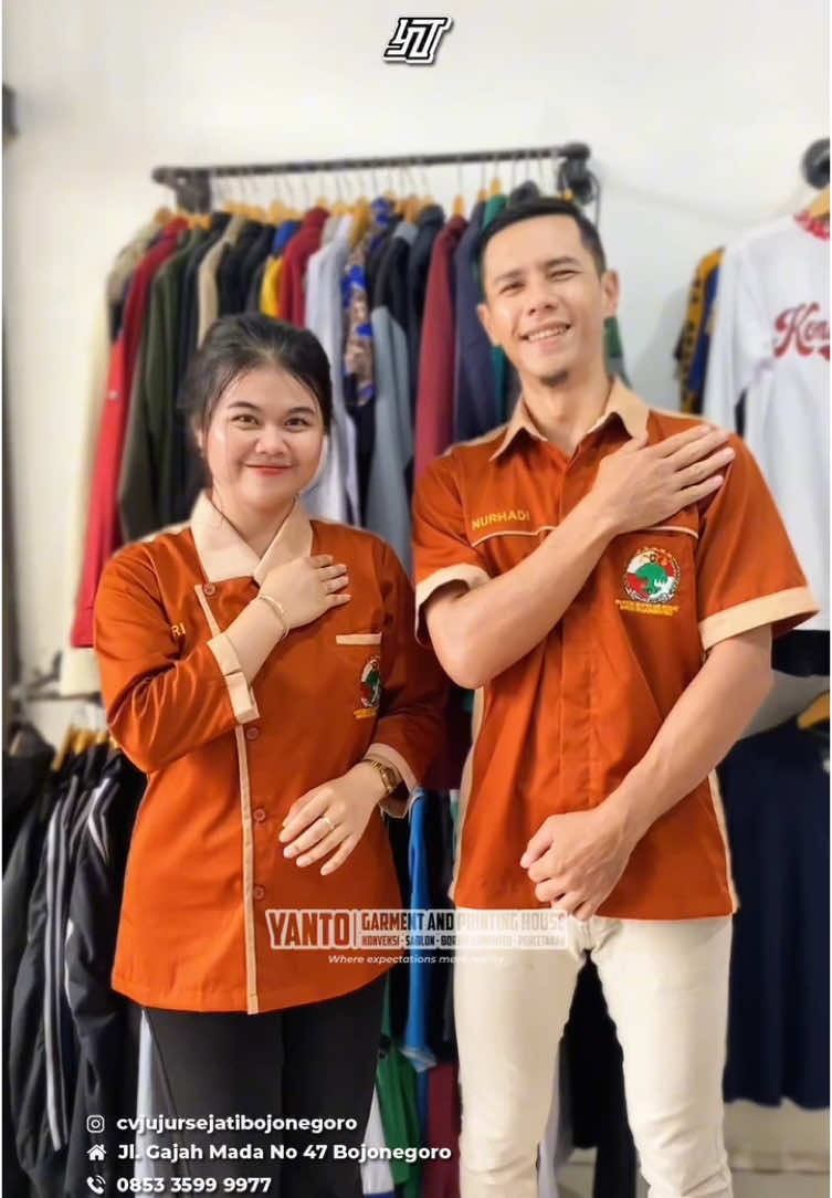 mau bikin seragam pramusaji yang aesthetic dan clean look? bisa banget💅 udah pada tau kan kalo yanto garment itu emang tekpat yang paling REAL buat segala kebutuhan kalian?👀 masalah kualitas? jangan ditanya lagi lahhh mimin udah beratus ratus kali jelasinnnn!!! Style? Auto Keren!!! #fyp #pramusaji #cleanlook #outfitideas #konveksibaju #konveksi #bojonegoro 