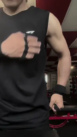 Hari kedua Masih steady 🔥🔥  #gym #Fitness #GymTok #trend #fyp #workout #fyppppppppppppppppppppppp #cutting #gymmotivation #fypシ゚ 