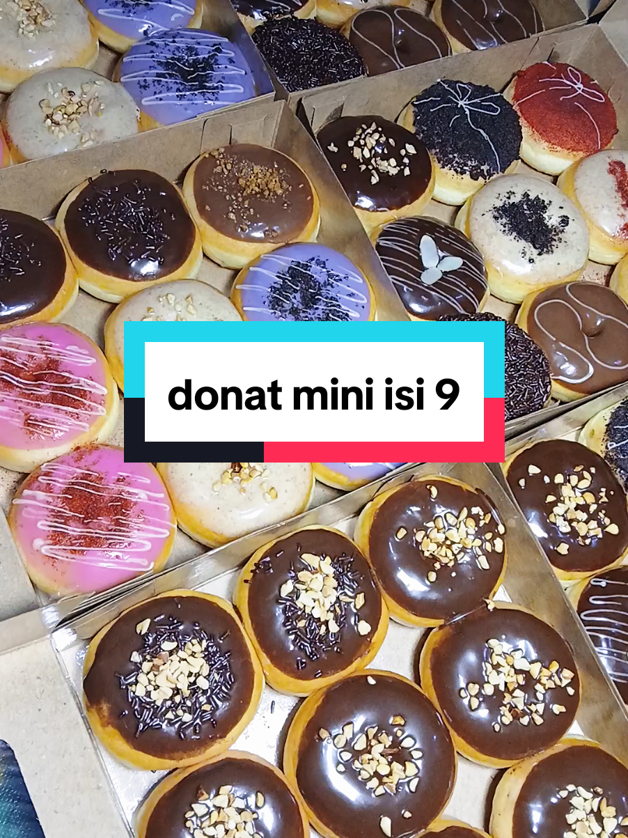 donat mini isi 9 by kembarr  berkah ramadhan 😁☺️🫶🏻🤲🏻 #kembar_bakeryandcake  #donat  #kulinerdempet #kulinerdemak 