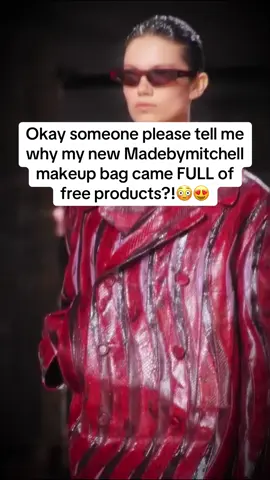 This has to be a glitch??😳 #madebymitchell #madebymitchellmakeup #mbm #makeuptok #tiktokmademebuyit 