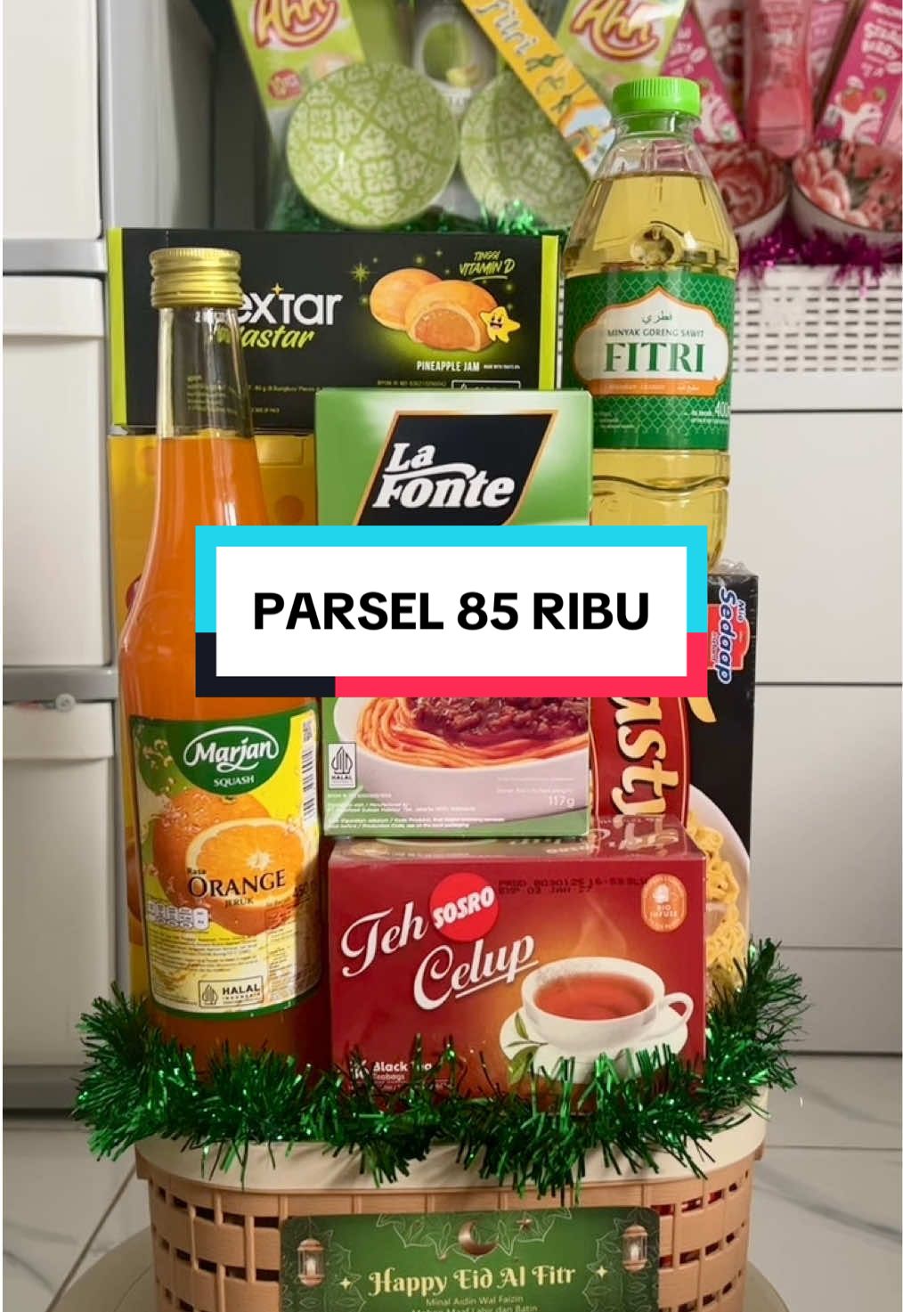 Ga malu maluin sih kalo ngasih ini ke sodara atau temen, dibawah seratus lagi harganya 😍 hayuuuuu mending ikut po dari sekarang .. #parcellebaran #parcellebaran2025 #parceltasikmalaya #parcelviral #fyp 