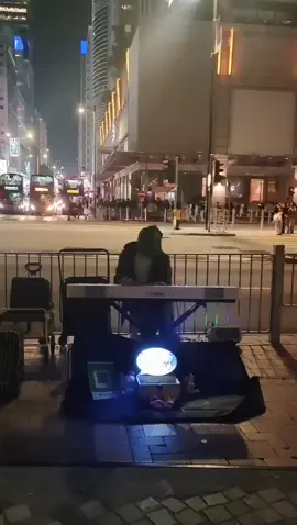 #彈唱 #街頭 街頭彈唱，我只在乎你😎😎
