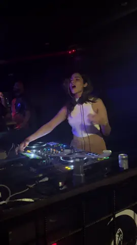 #fyp #viralvideo #viraltiktok #nalanda#battleofthemaroons🇱🇻 #nalandamaroons #afterparty #industry @Iman cader  🎧🤍