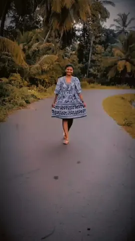 ඇගට සැහැල්ලුයි ළමයි මේ ඩිසයින් එක❤️ බබාලට මව් කිරි දෙන අම්මලාටත් අදින්න පුළුවන්🙂 චබී අයට කෙට්ටු වෙන්න, කෙට්ටු අයට චබී වෙන්න අදින්න 🫣 (මැහුම් වාසි අගල් 2ක් තියෙන නිසා ඔයා අවුරුදු කාලේ මහත් වුනත් අදින්න පුළුවන්❤️🫣)   Xs , S - 1800/= M , L  - 2100/= Xl , Xxl - 2500/= Maza fabric  දිග ගවුම ගන්නත් පුළුවන්💙 Islandwide delivery available  දවස් 2 - 7 ත් අතර ඩිලිවරි කරනු ලැබේ💙 Contact us on Whatsapp 0716354087 ❤️ Kavi Fashion House  Wholesale and retail available❤️ #kavifashionhouse #islandwidedeliveryavailable #fyp #suriyawewa #srilanka #Embilipitiya #maza #wholesale #trust #best #retail #vyp #clothing #fashion #newdesign2025 #newdesignscomingsoon #Fathima 