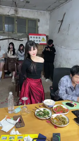 Cuốn thế nhỉ #girls #dance #xuhuong 