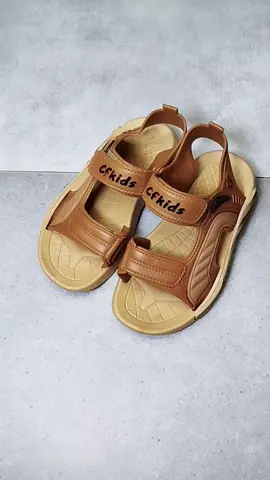 Sandal anak cocok buat harian dan cocok buat lebaran kalau di toko ini harganya pasti mahal disini baru ada promo cek keranjang di kiri bawah #sandalanak #sandalanakmurah #sandalanakcowok #sandalanakcewek 