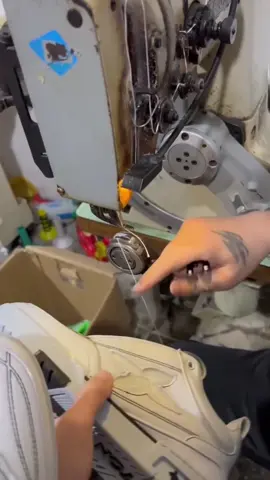 #Sneakerscewek #sneakerfreakerofficial #sneakersoftheday #sneakerwars #sneaker4life #streetwear #fashion #beautiful 