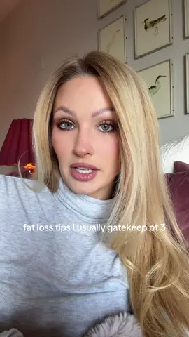 Head to IG for more💛 #fatlossforwomen #fatloss #fatlosscoach #weightlossforwomen #sustainablefatloss #weightlosstips 