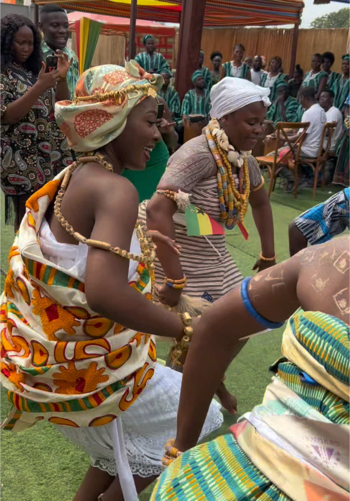 Help me understand why i was dancing agbadza like a bird🥹 Dance is really a calling o cos eiiiii😭😭😭 #ghanamonth🇬🇭 #ourcultureourpride 
