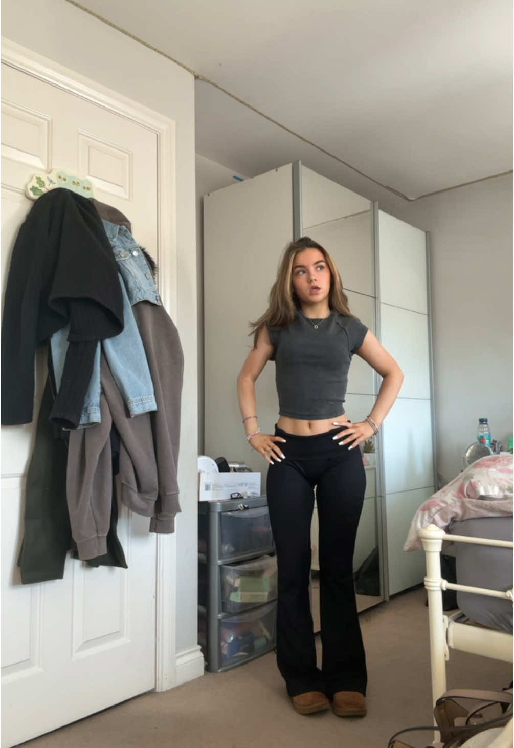 insta- lillaroseconlonx #outfitideas #sixthformoutfits #fyp #autumnoutfits #collegeoutfits #OOTD #foryoupage 