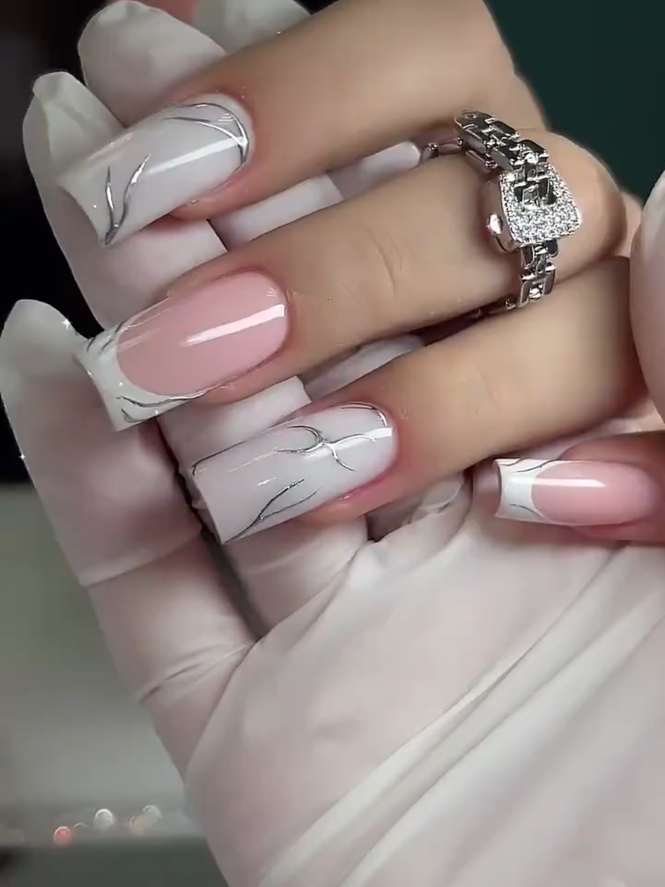 Maravilhosa. 💅🥰❤️ #unhasdegel #unhasdecoradas #unhas #fyy #fpy #garotasapoiamgarotas #unha #naildesigns 