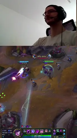 L'ULTI VICTOR FAIT MON ECRAN #pourtoii #clips #camaraderie #twitch #riots #leagueoflegends 