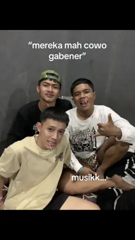 🫵🏻#trendingvideo #fotolive #fyp #musik #cobacoba 