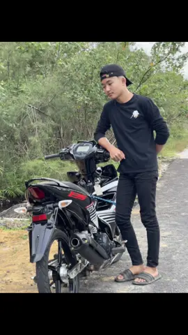 hallu le😗#fypage  #18sukukaumorangasli#orangaslimalaysia#18sukukaumorangasli♥️ 