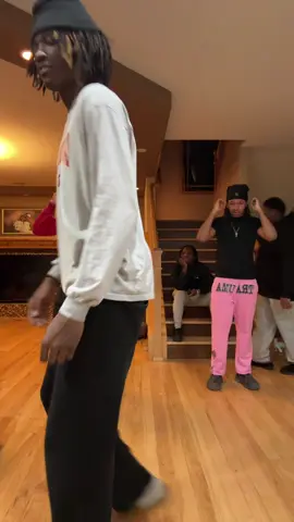 Ouuuuu shytt🔥 #fyp #dancechallenge #viral 